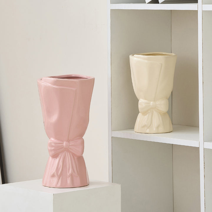 Elegant ceramic flower vase