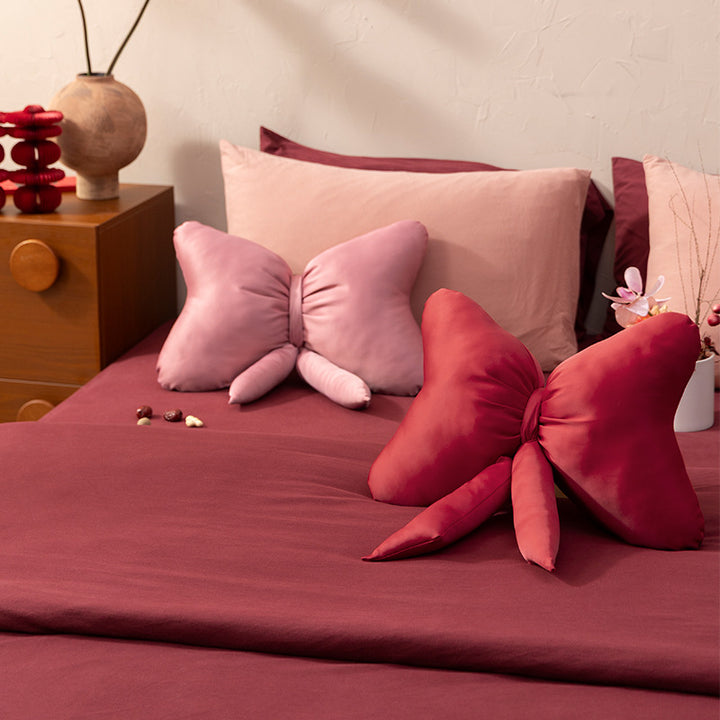 Bow-shaped luxury decorative pillow with soft polyester filling