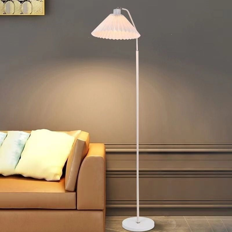 Elegant adjustable floor lamp