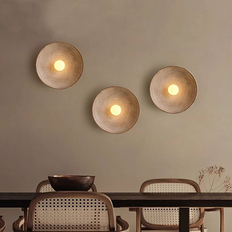 Artistic wall lamp