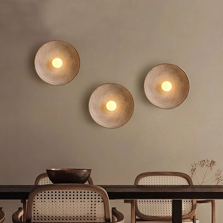 Artistic wall lamp