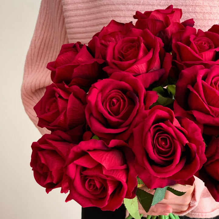 Luxurious Artificial Rose Bouquet