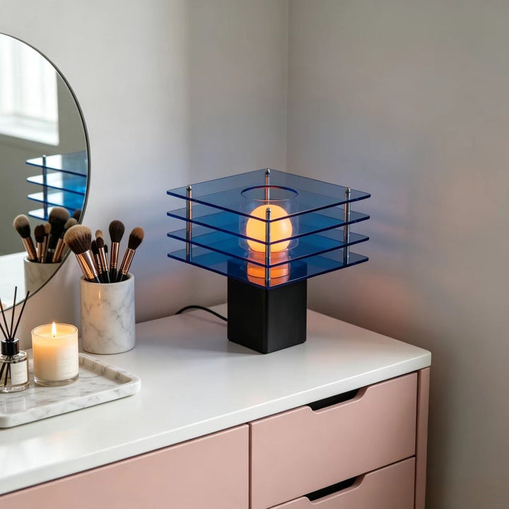 Contemporary geometric table lamp