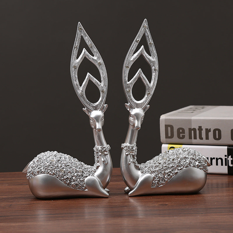 Elegant and artistic antler decorative figures