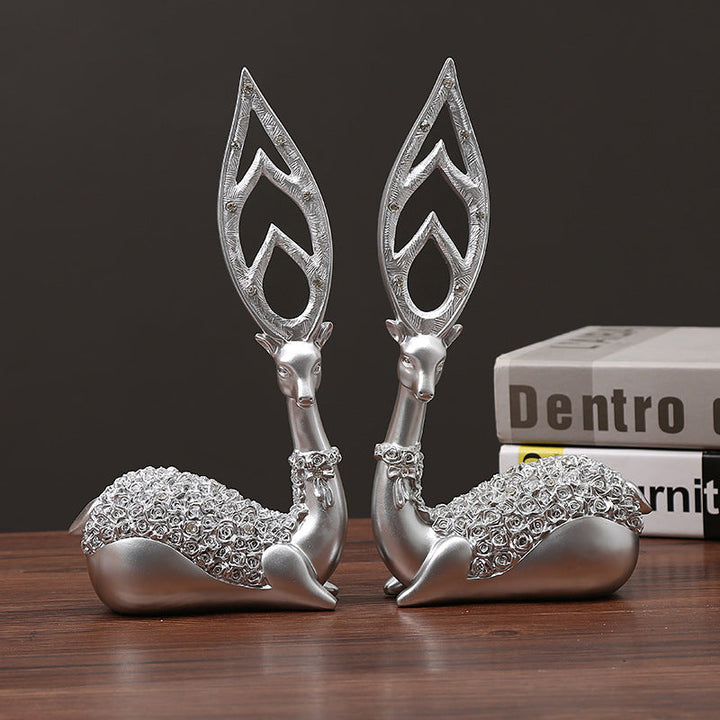 Elegant and artistic antler decorative figures