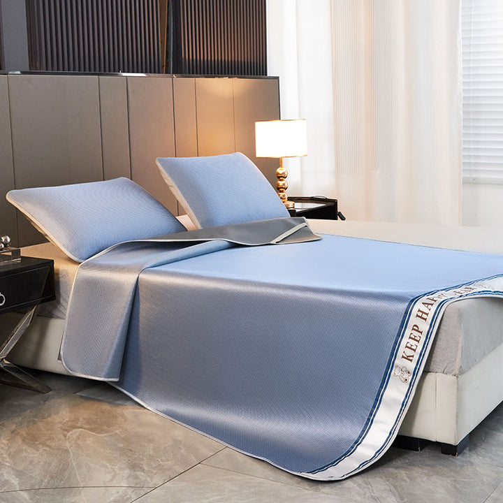 Stylish Woven Bedspread Set