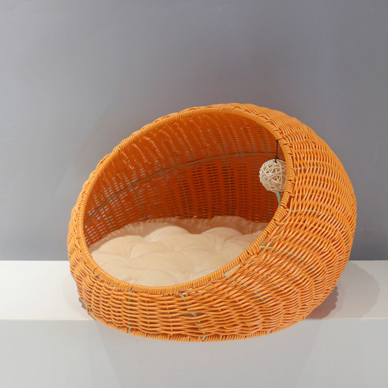 Cozy floor cushion in round design