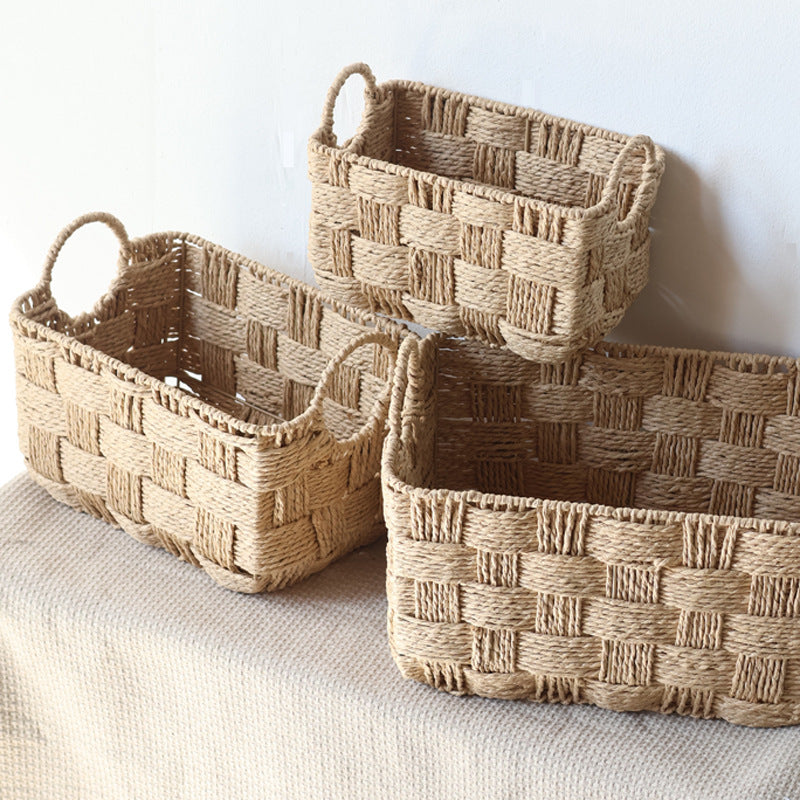 Structured storage basket made of natural material