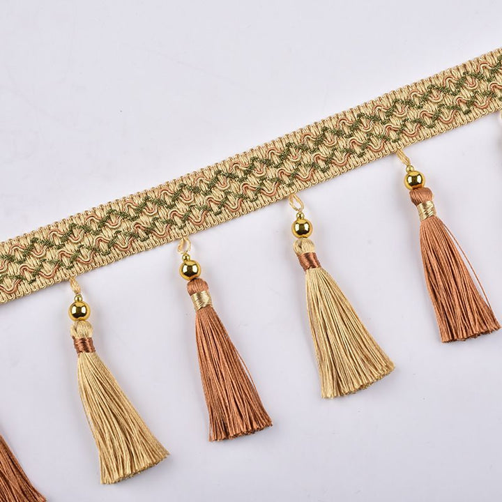 Decorative tassel trim