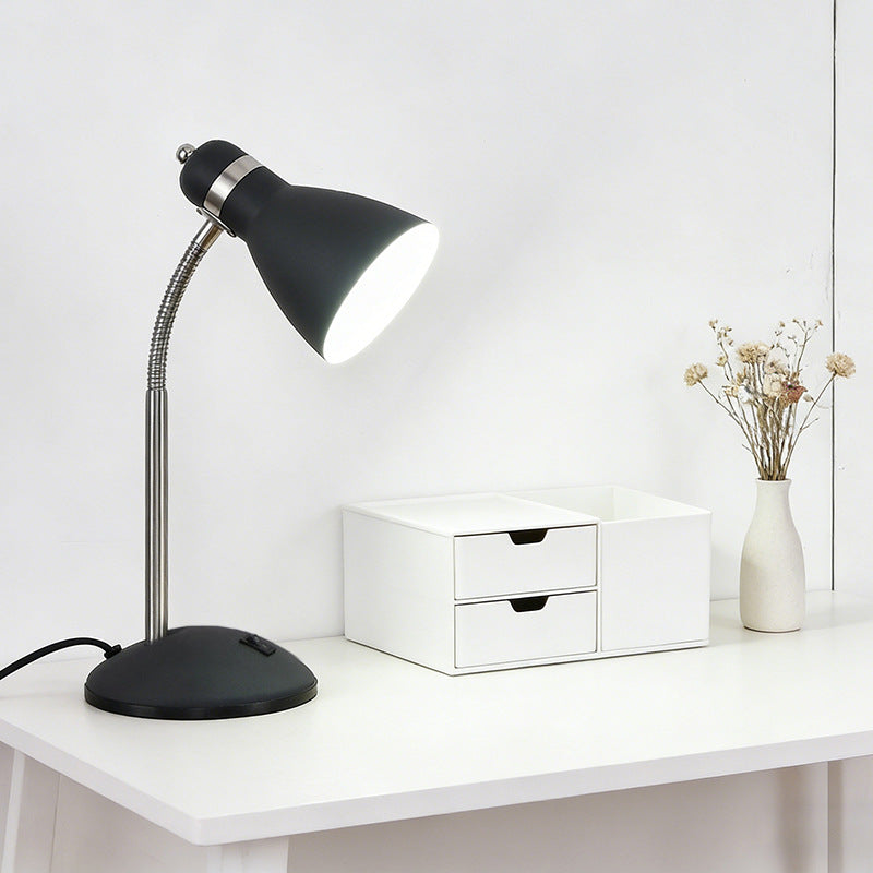 Desk lamp