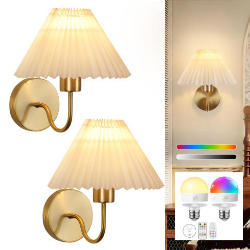 Modern pleated shade wall lamp