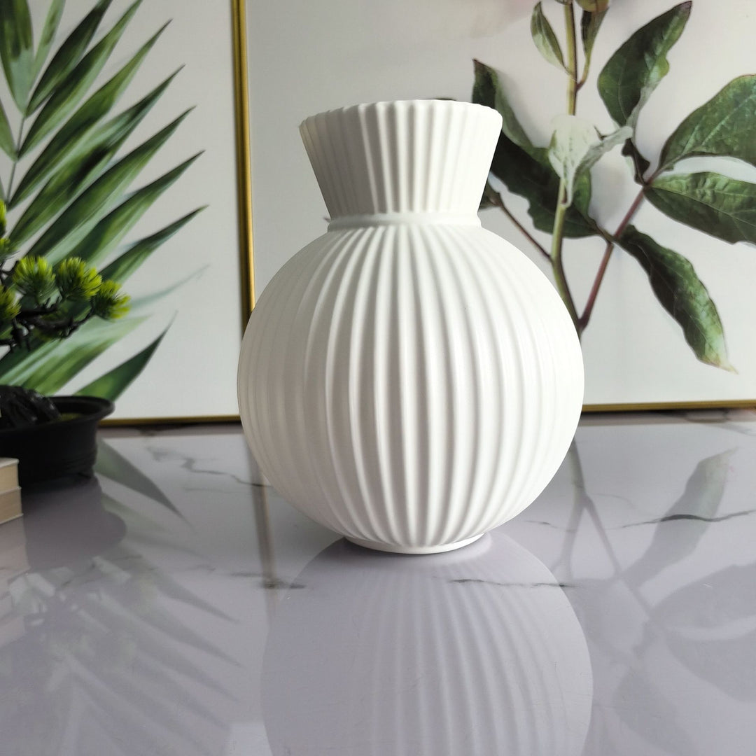 Elegant Ribbed Ceramic Vase