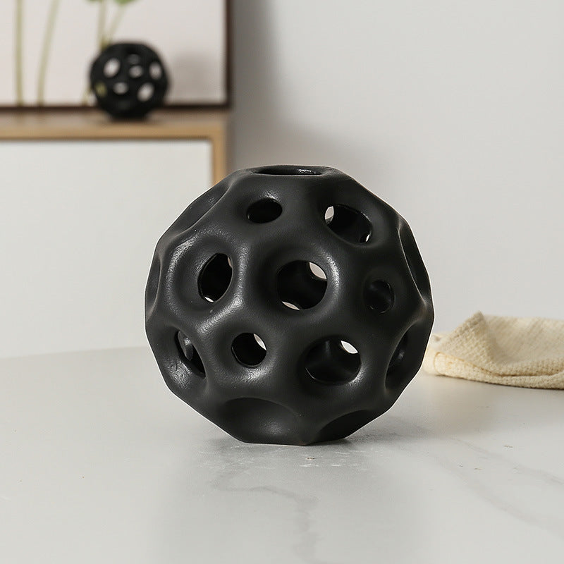 Decorative ceramic balls