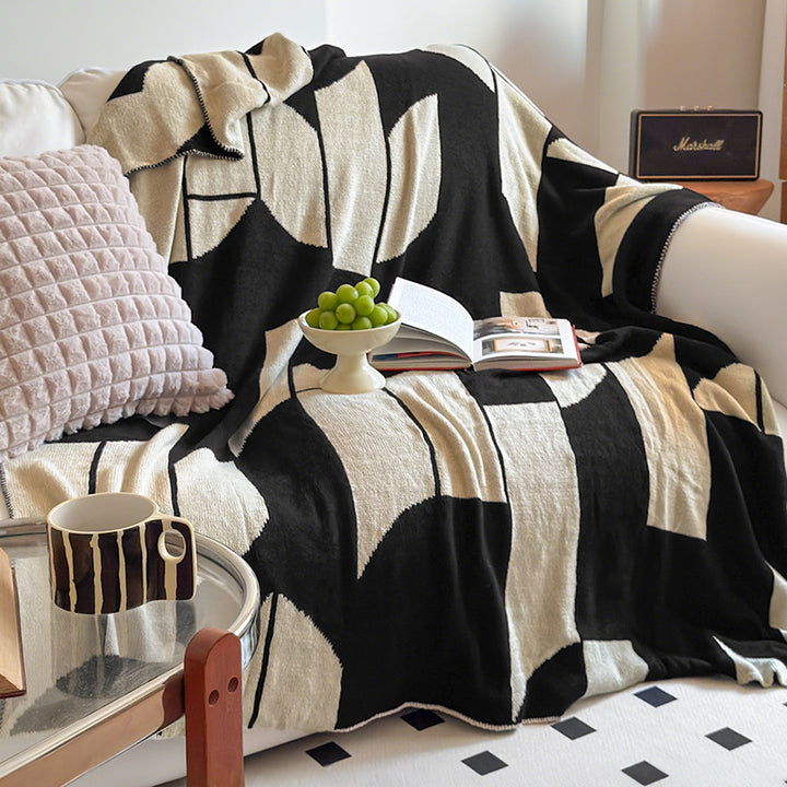 Abstract Pattern Throw Blanket