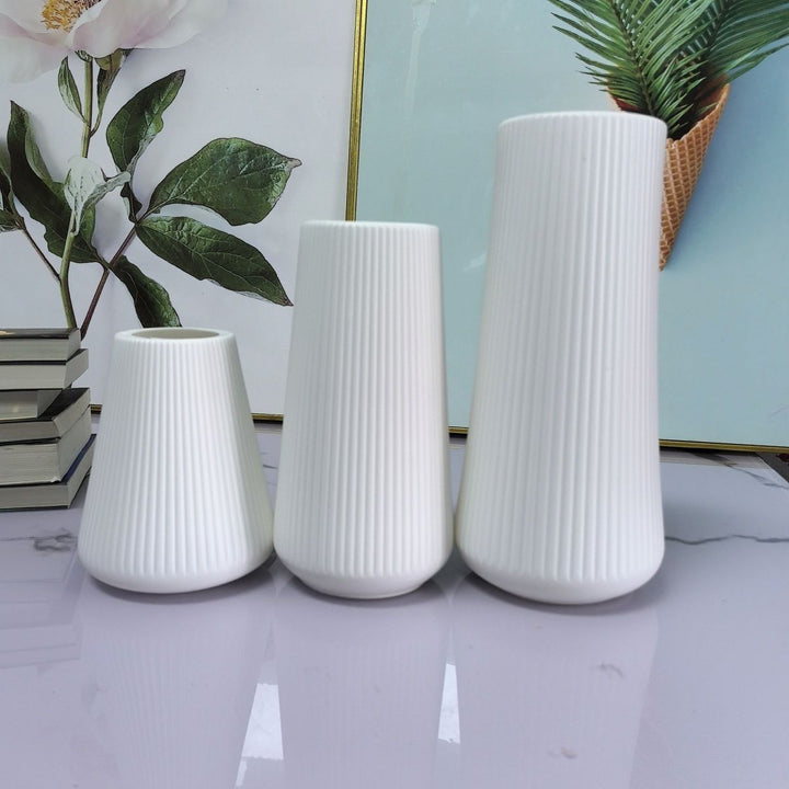 Textured Ribbed Decorative Vase Set