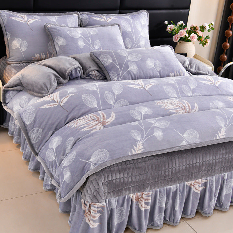 Luxurious Floral Embroidered Bedding Set