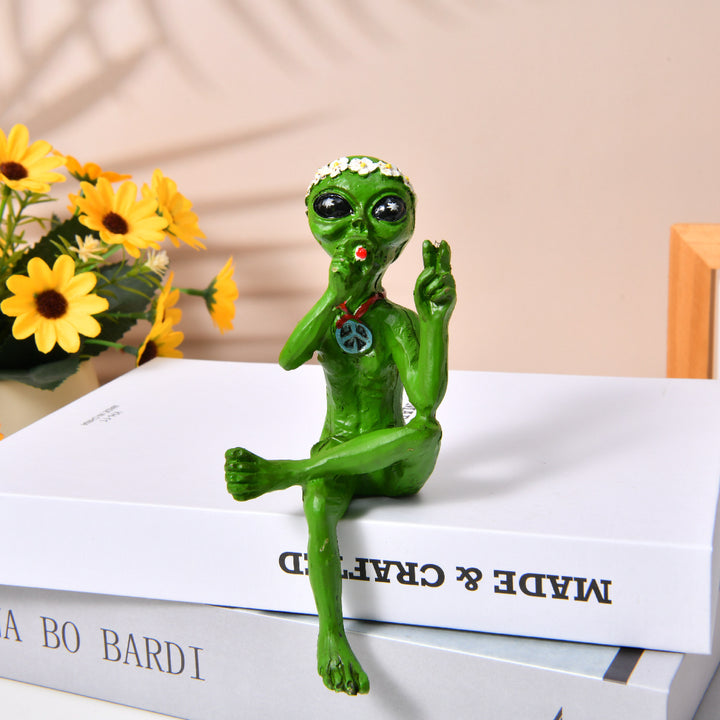 Alien-Inspired Decorative Figurine