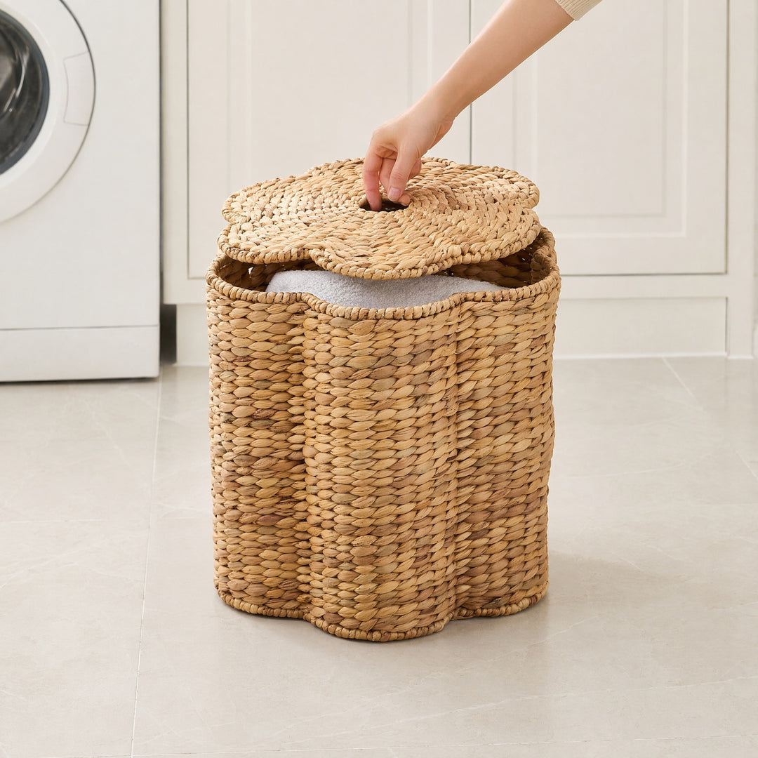 Chair made of braided natural material