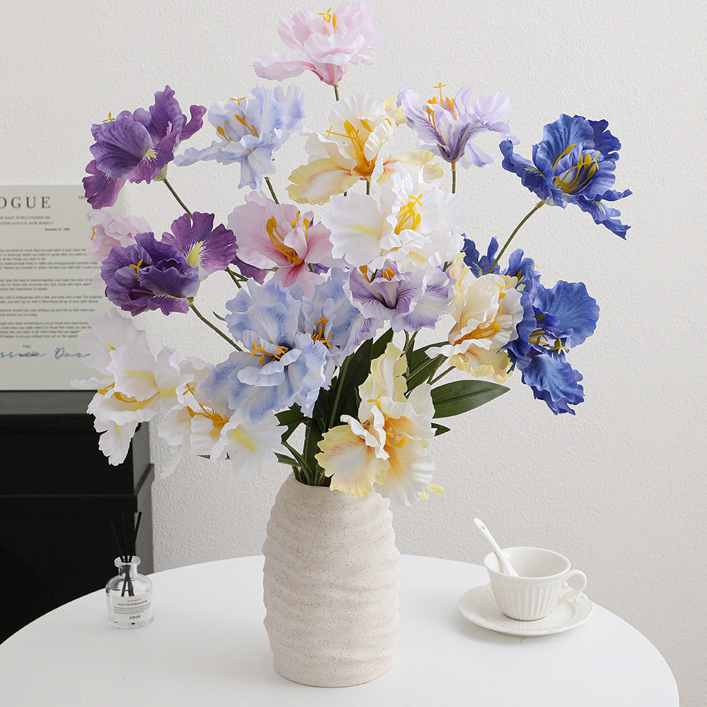 Artificial flower branch with lifelike details