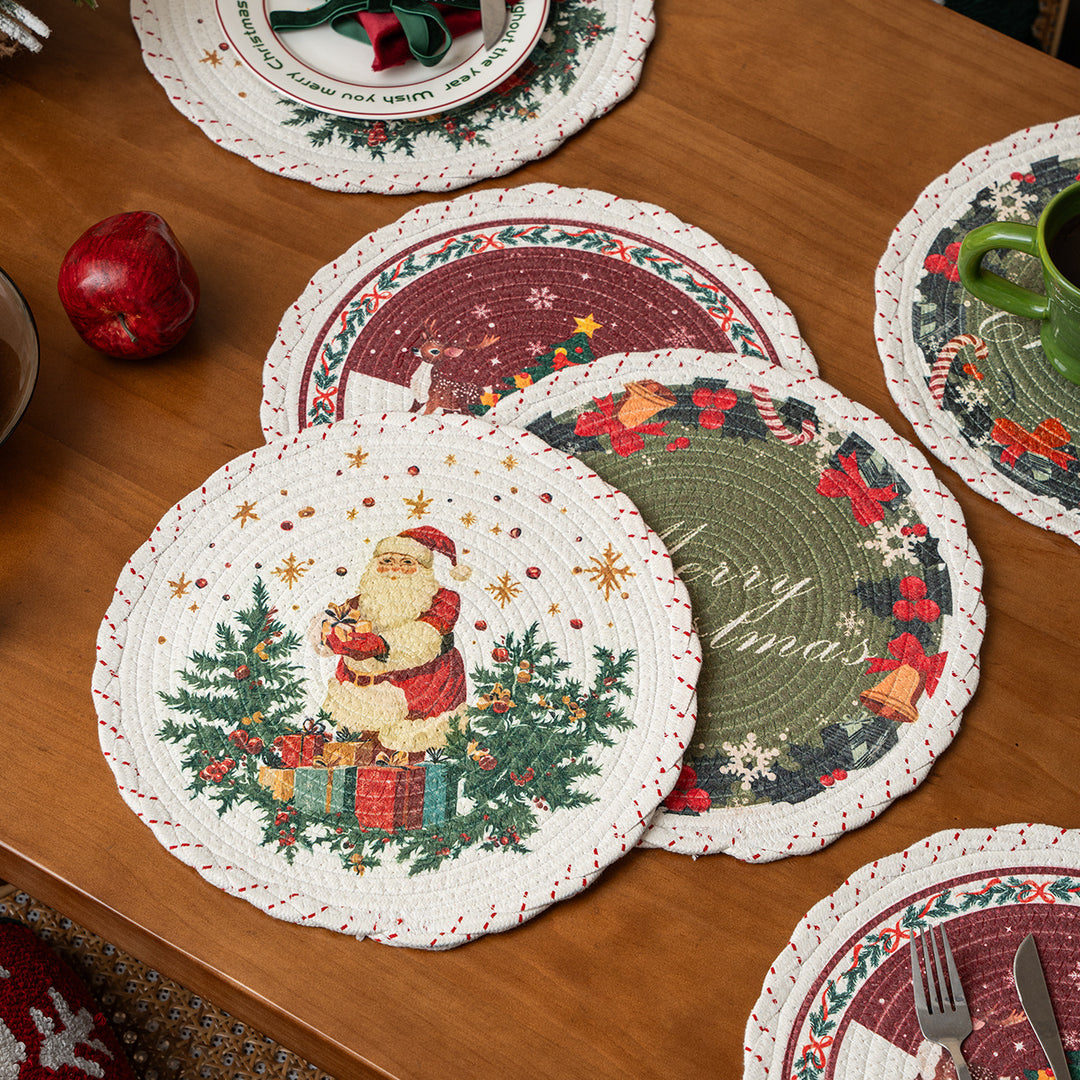 Braided round Christmas tree skirt made of cotton with quilted winter motif