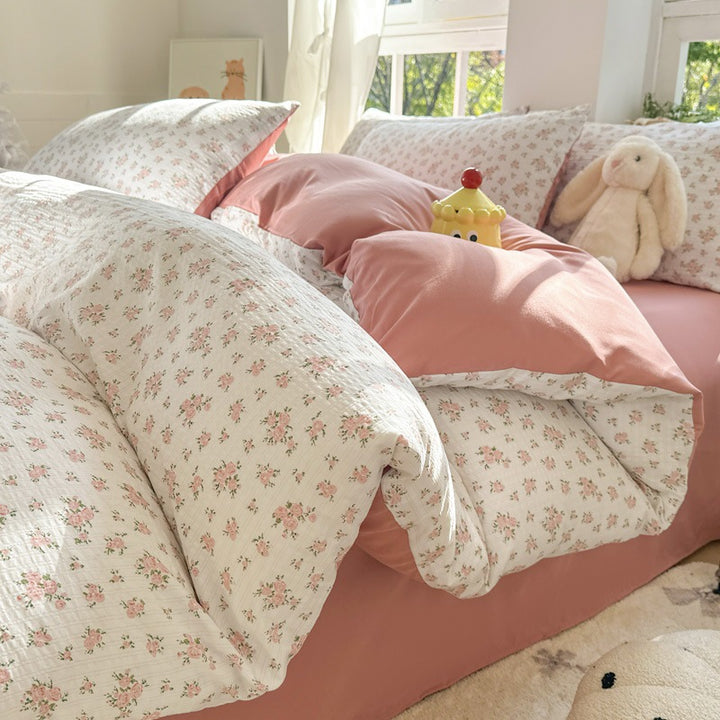 Playful Bear-Themed Bedding Set