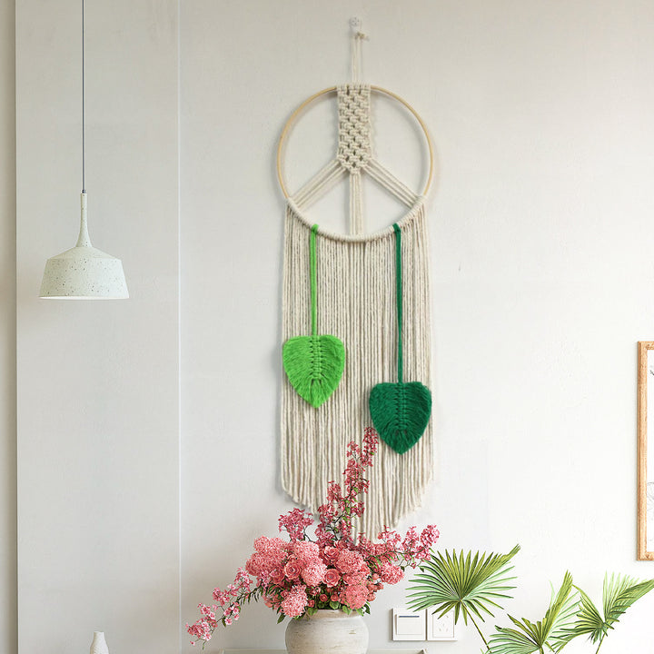 Macrame Wall Decoration with Elegant Appeal