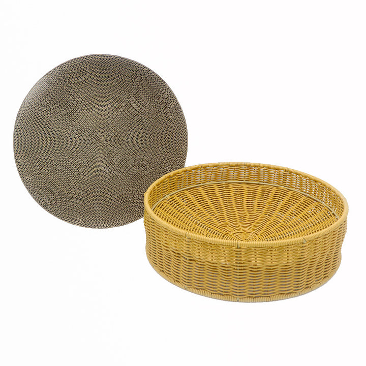 Cozy cat basket made of woven material