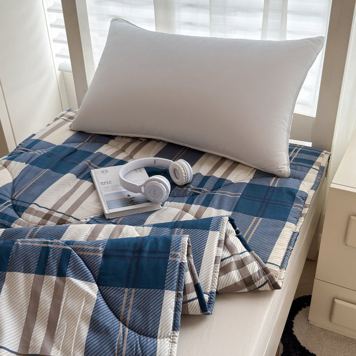 Playful Cartoon-Themed Comforter