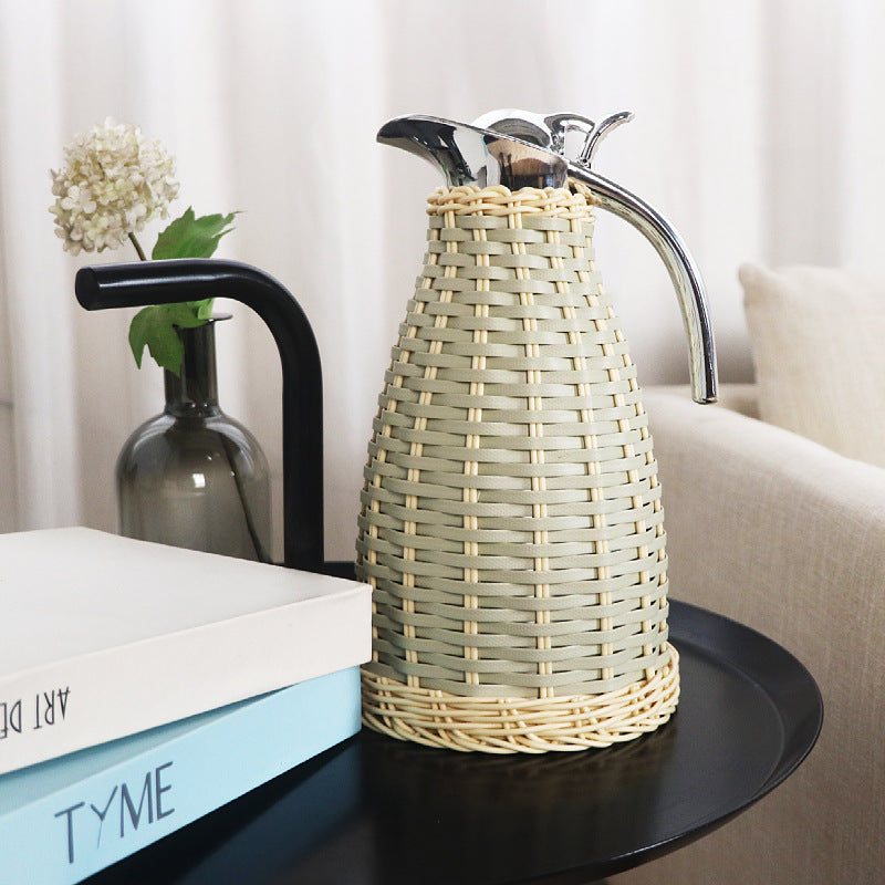 Stylish water carafe with woven design
