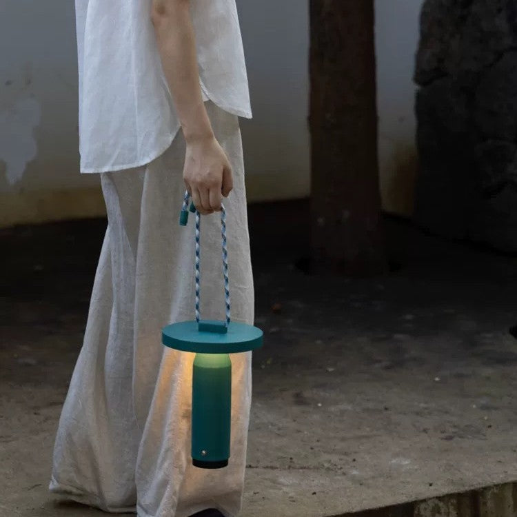 Portable camping lamp