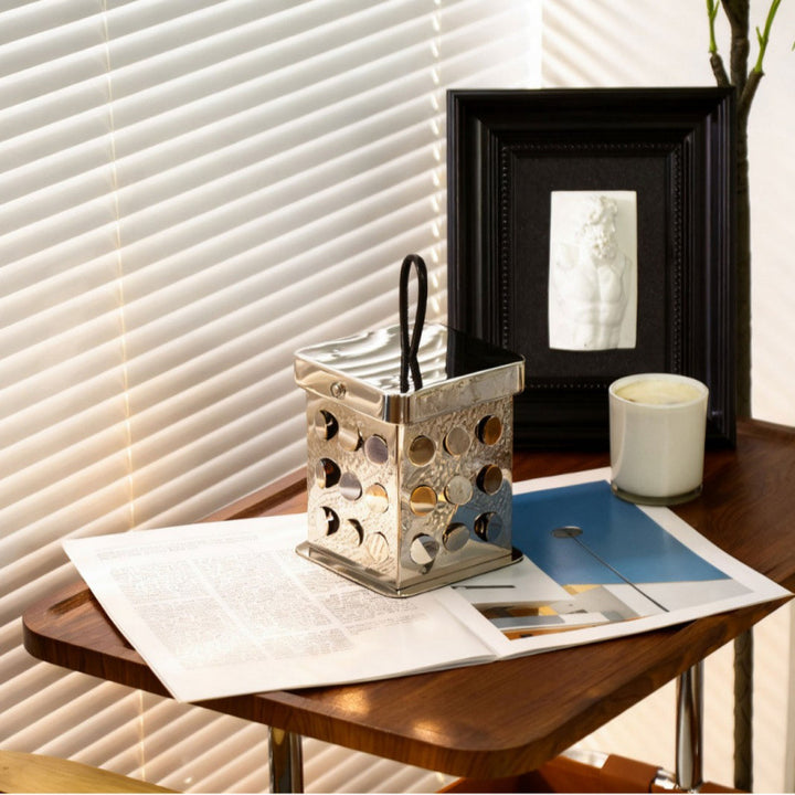 Decorative pendant lamp