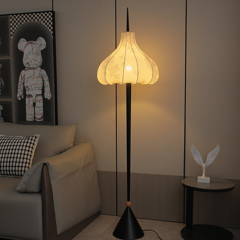 Decorative floor lamp