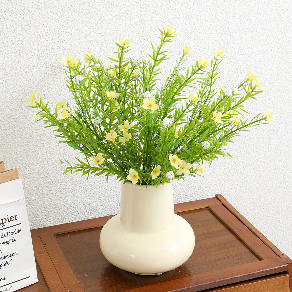 Artificial flower stem with fine blooms