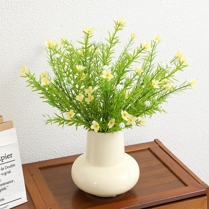 Artificial flower stem with fine blooms