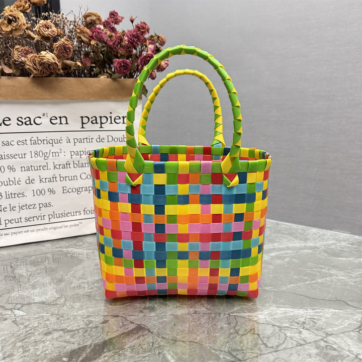 Charming and playful handbag