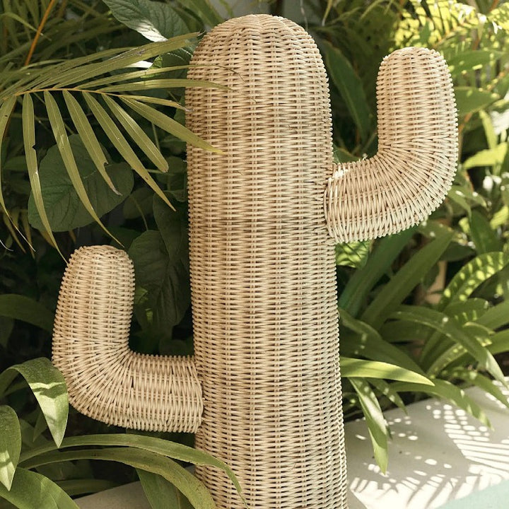 Decorative basket in the shape of a cactus