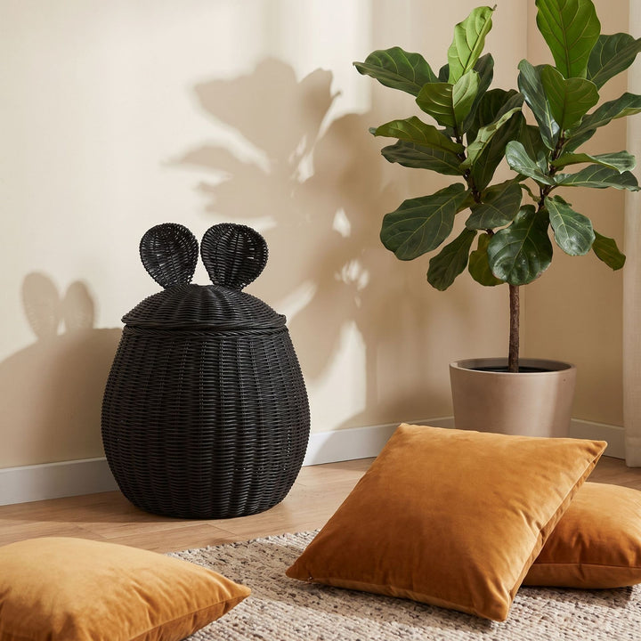Playful storage basket with lid and ear design