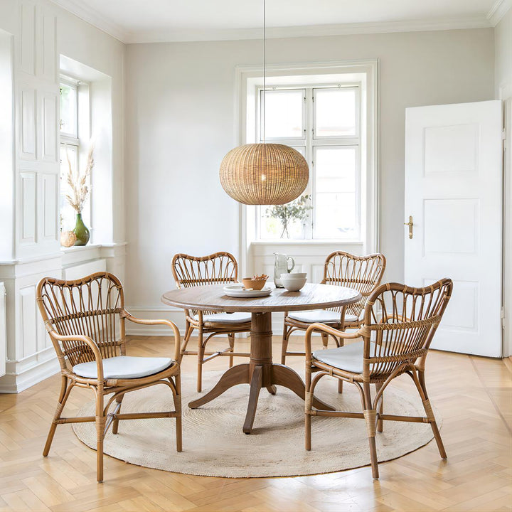 Stylish pendant lamp made from handwoven natural material