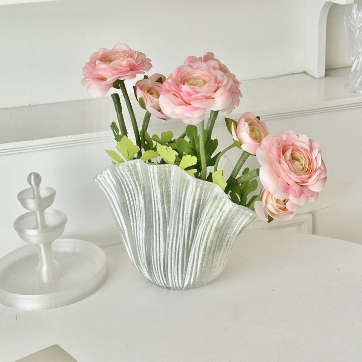 Lifelike Artificial Ranunculus Stem