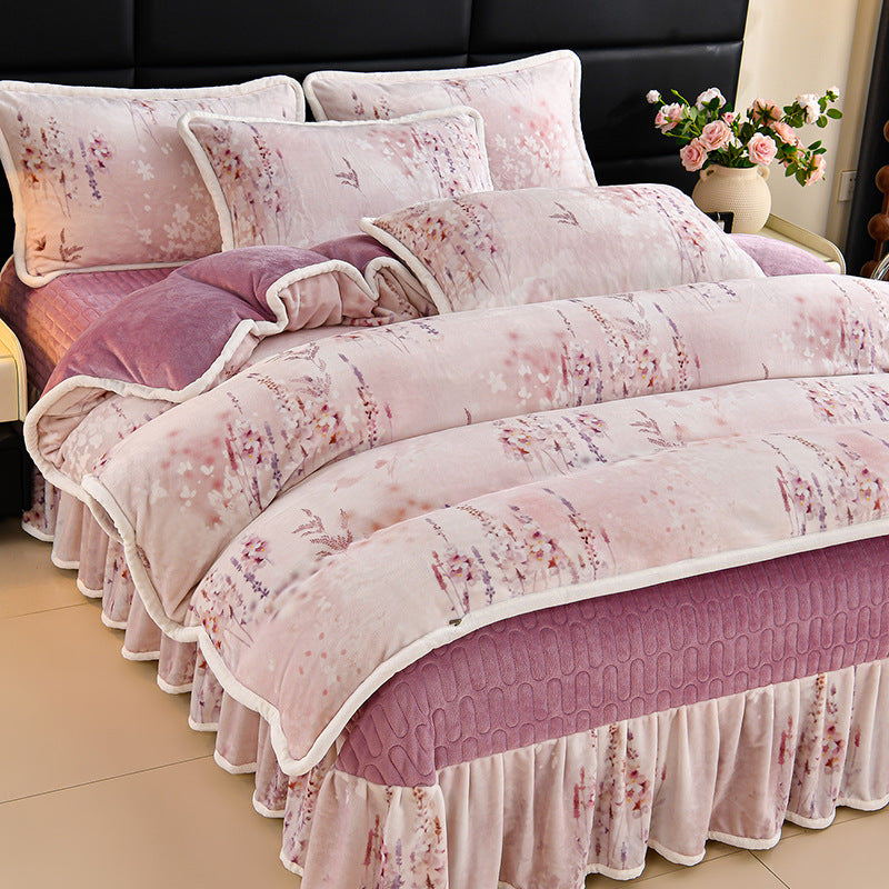 Luxurious Floral Embroidered Bedding Set