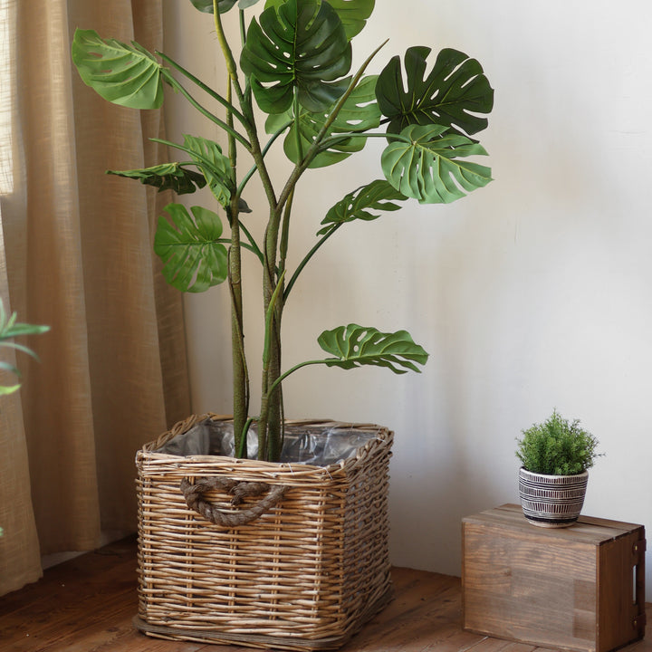 Storage basket with handcrafted details