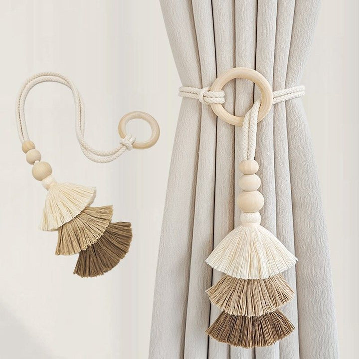 Decorative curtain holder with tassels