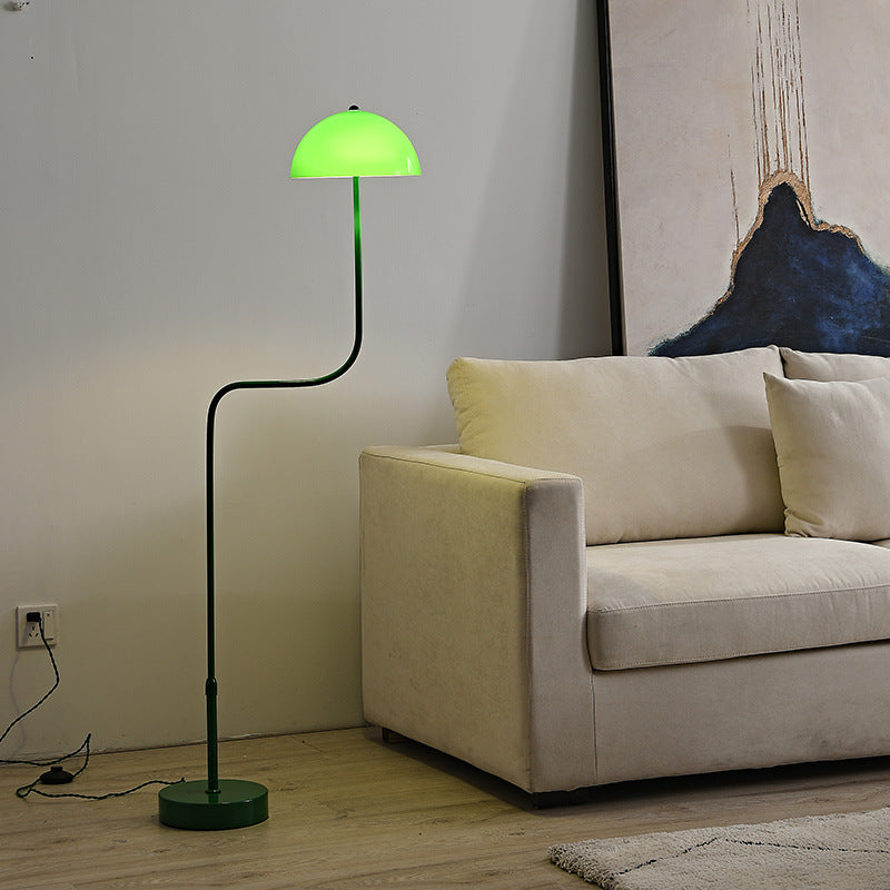 Curvy modern floor lamp