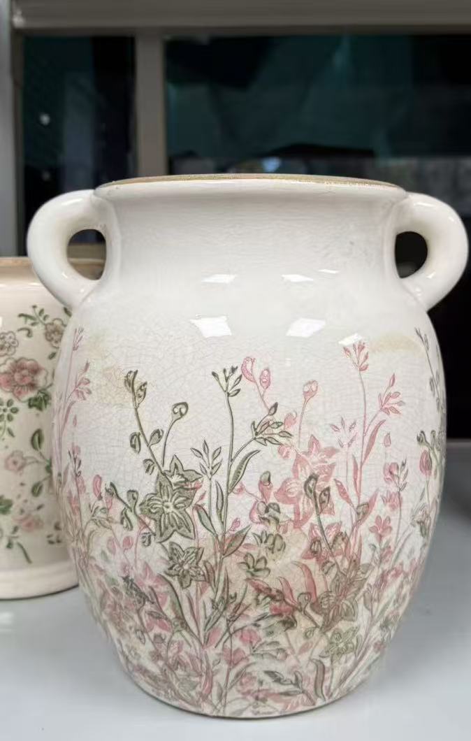 Flower decoration vessel with playful pattern