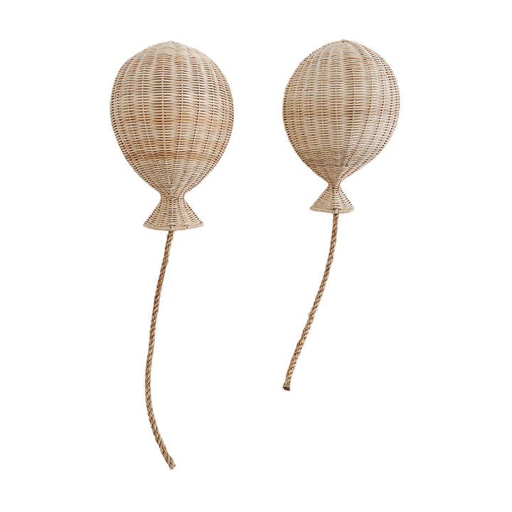 Decorative wall ornament in the form of a hot air balloon
