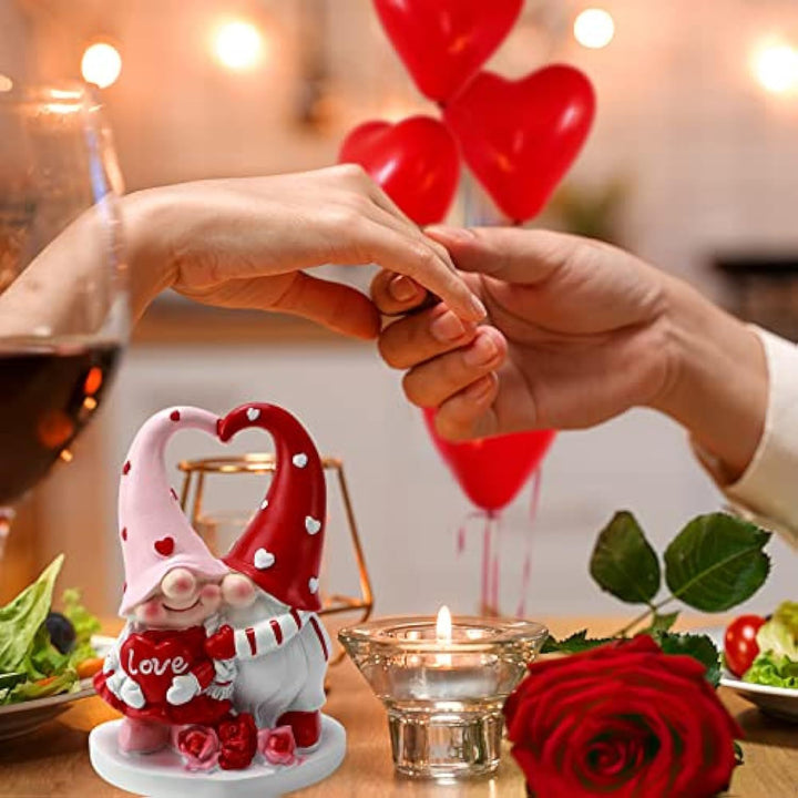 Loving Garden Decoration Figure