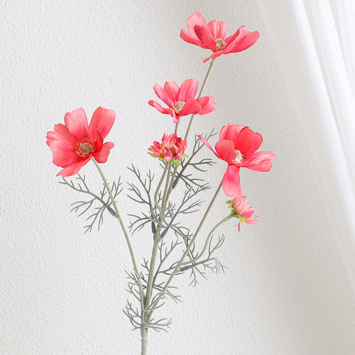 Artificial flower stem with realistic details