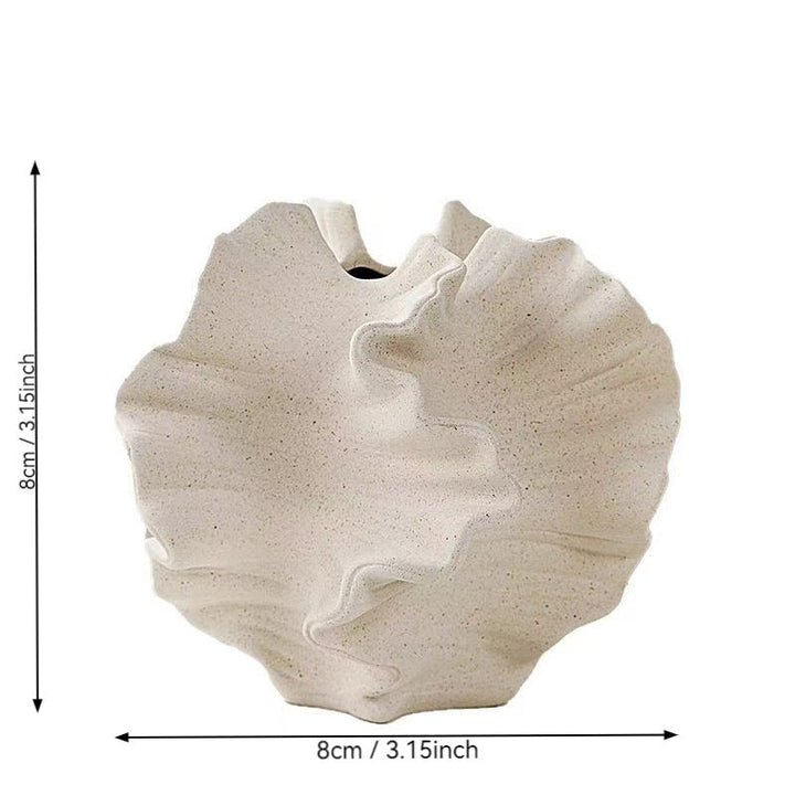 Elegant and modern decorative bowl