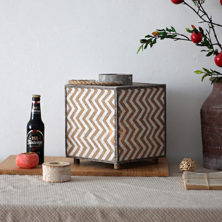 Decorative lantern with zigzag pattern