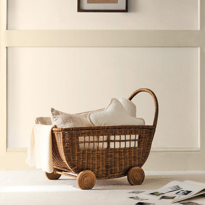 Practical and stylish shopping cart